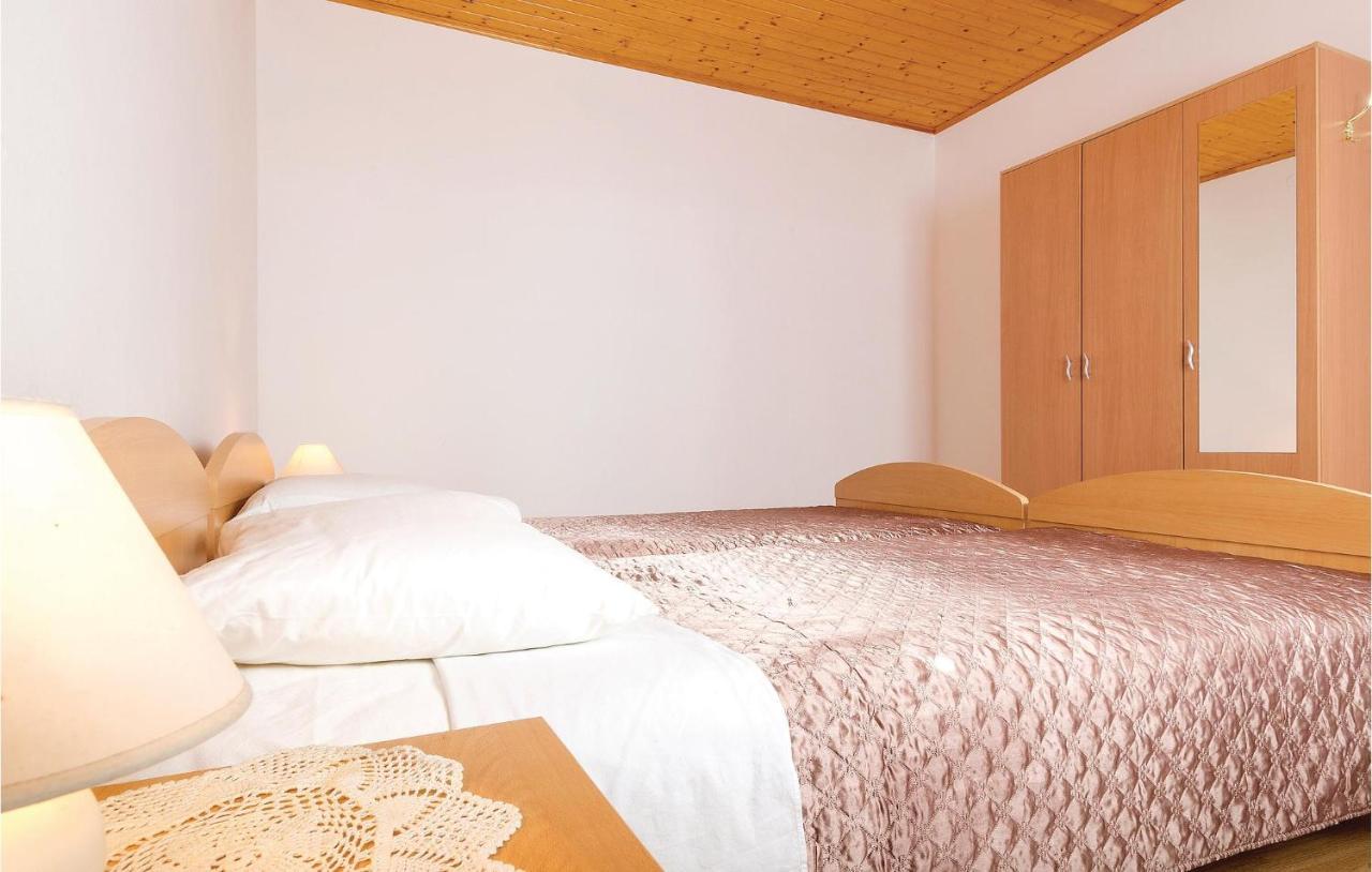 Awesome Apartment In Pula With Wifi Exterior foto
